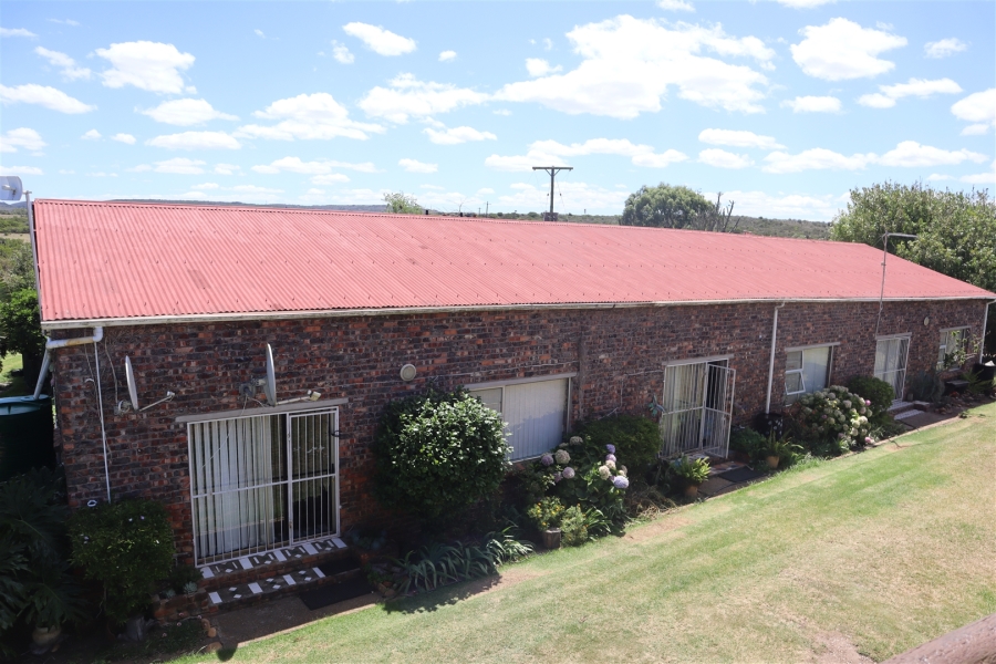 Commercial Property for Sale in Kabeljauws Eastern Cape